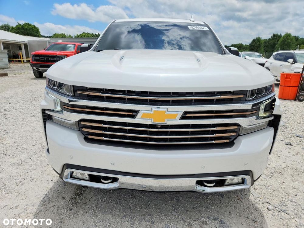 Chevrolet Silverado - 2