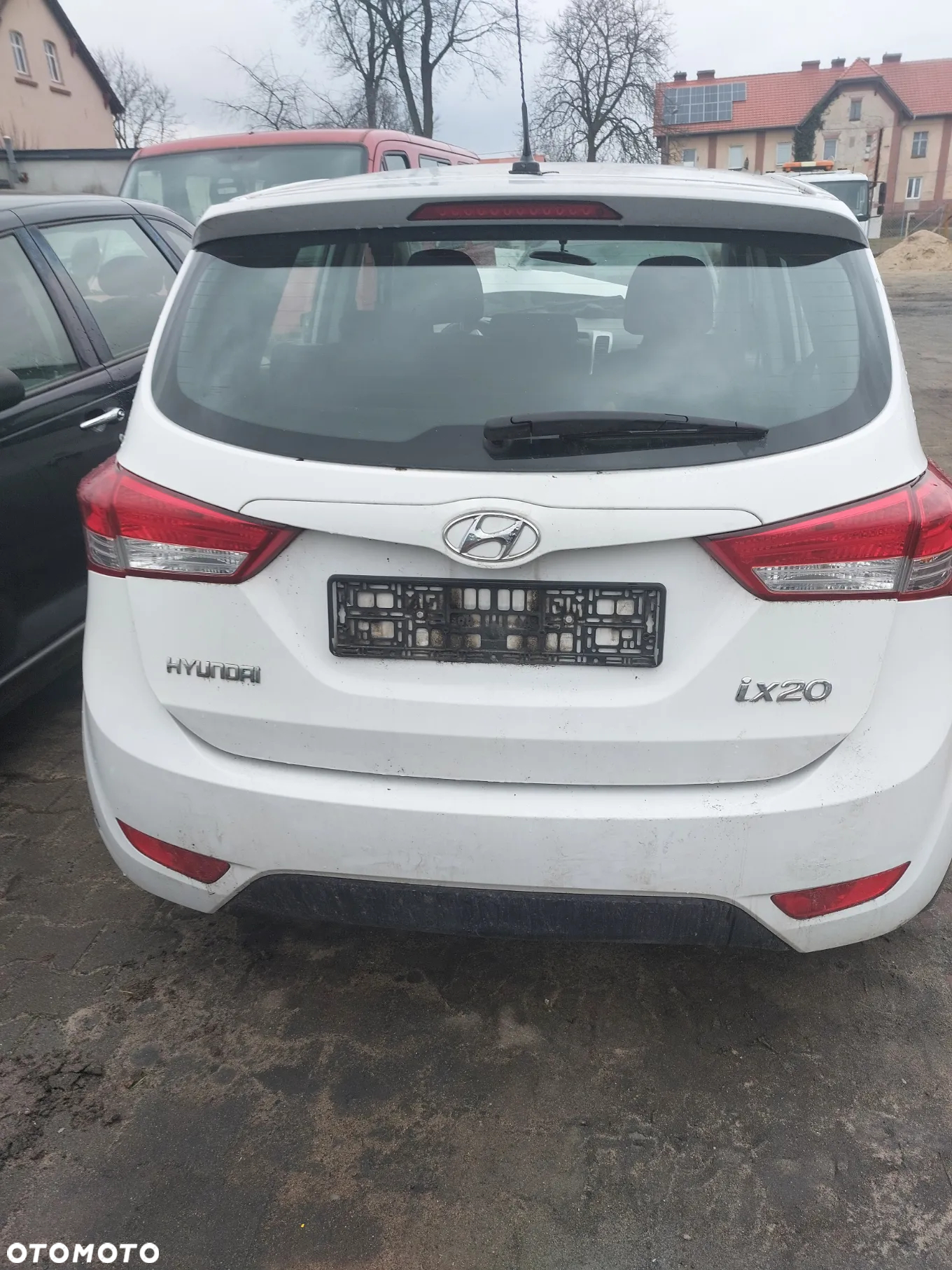 HYUNDAI IX 20 I20 1,4 BENZYNA DRZWI SZYBA LAMPA FOTEL KLAPA OŚ ZDERZAK - 2