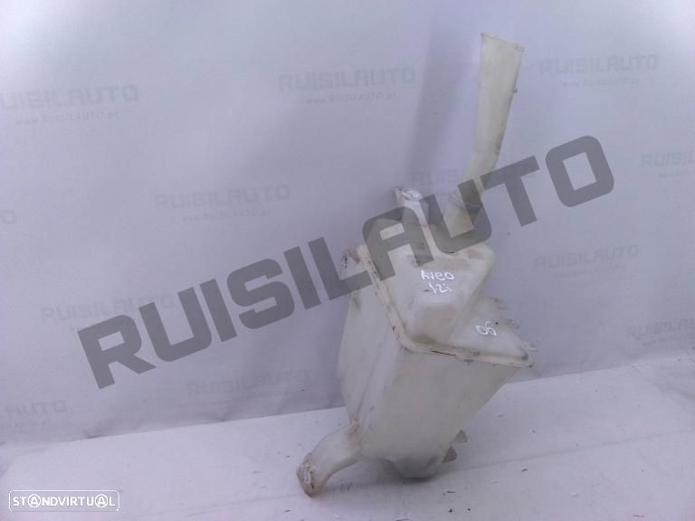 Depósito / Vaso Agua Limpa Vidros Frente  Chevrolet Aveo Ii Sal - 1