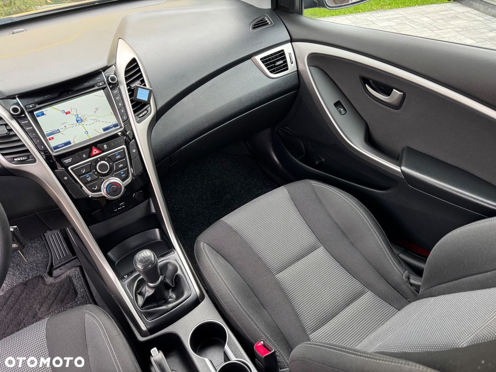 Hyundai i30 blue 1.4 Style - 29