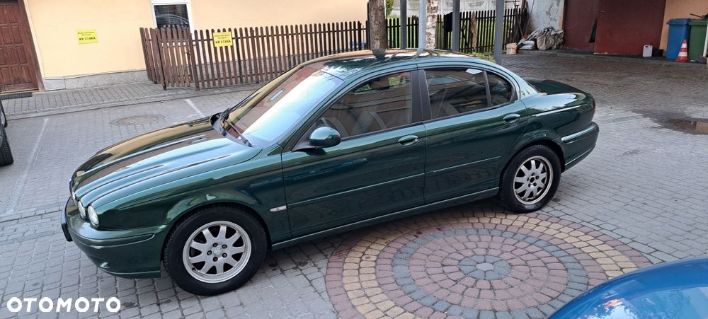 Jaguar X-Type - 1