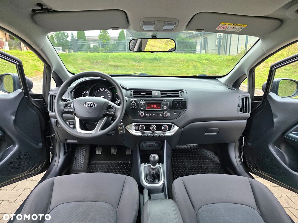 Kia Rio - 5