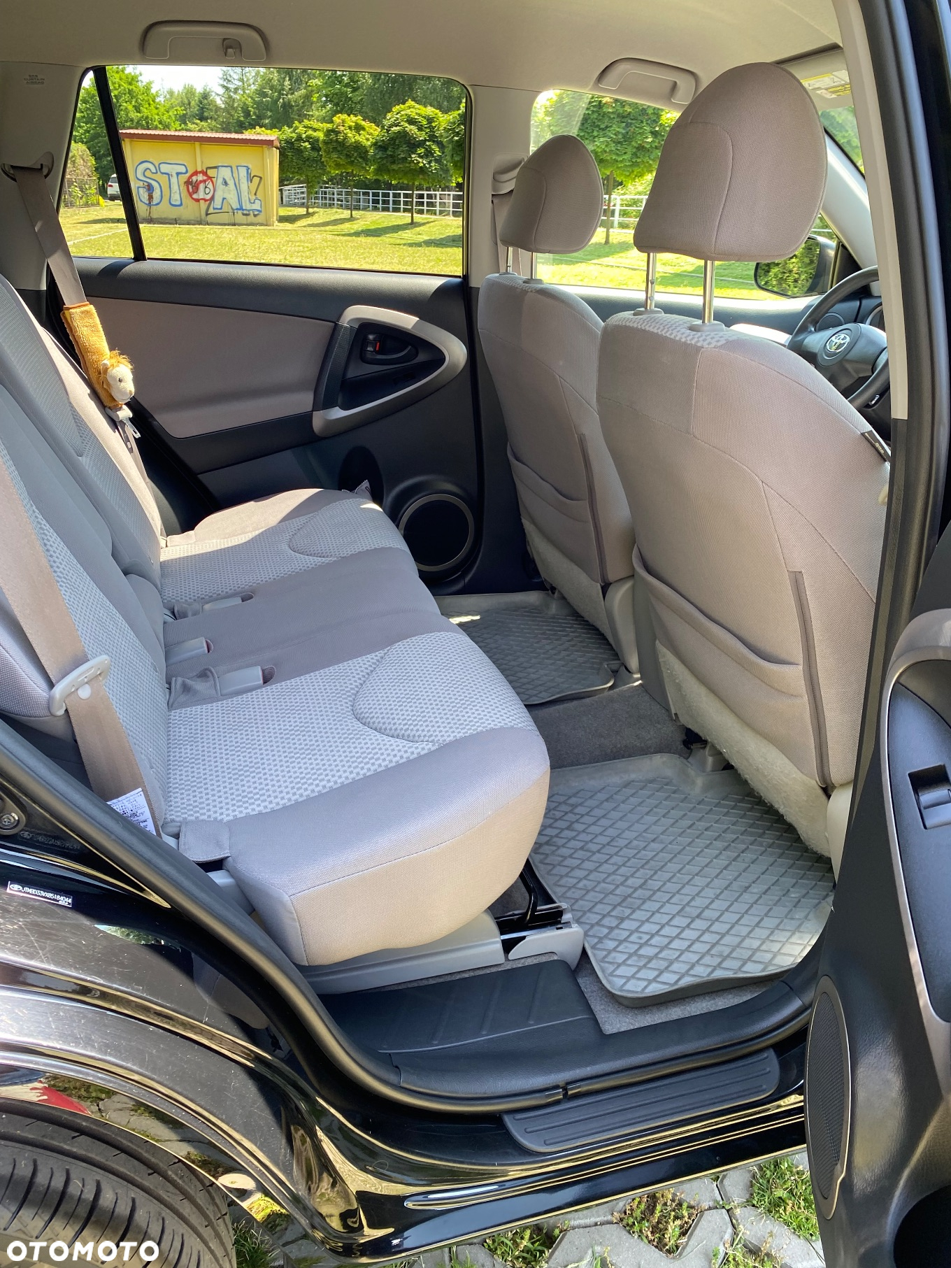 Toyota RAV4 - 3
