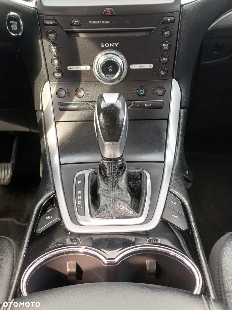 Ford Edge - 12