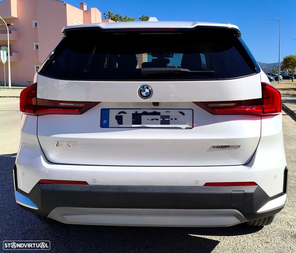 BMW iX1 eDrive20 - 32