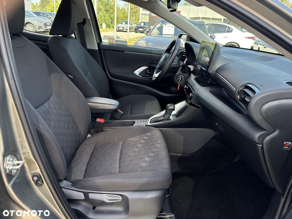 Toyota Yaris - 13
