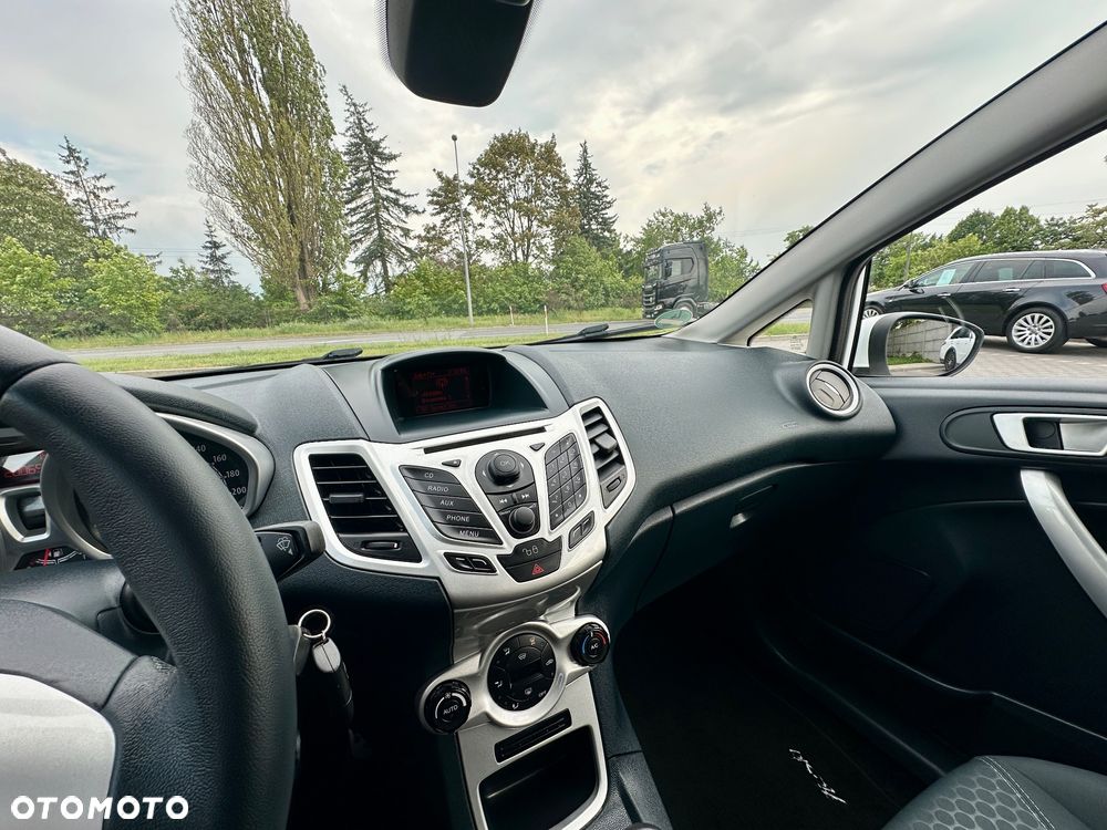 Ford Fiesta 1.4 Titanium EU5 - 30