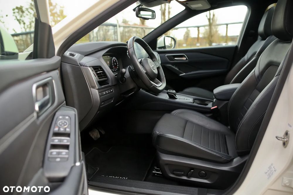 Nissan Qashqai 1.3 DIG-T MHEV Xtronic Tekna+ - 24