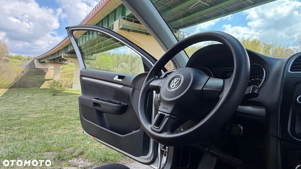 Volkswagen Golf 1.6 TDI DPF Team - 12