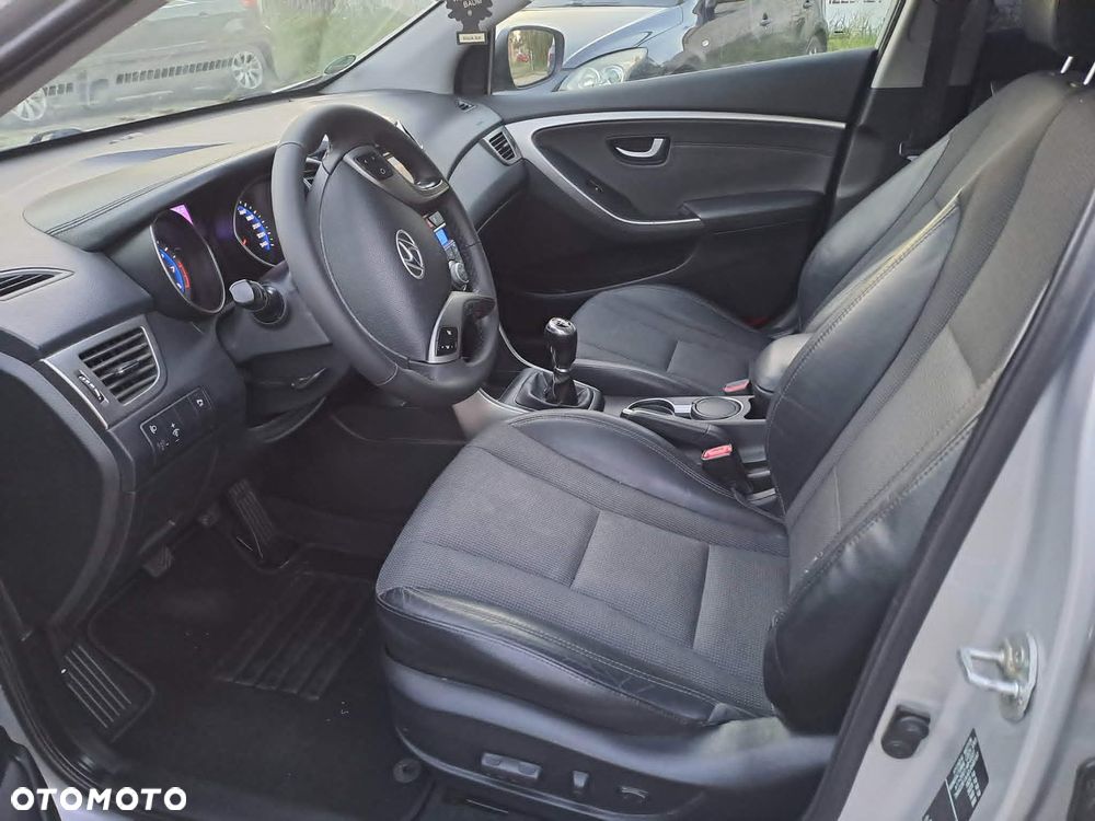 Hyundai i30 1.4 Premium - 13