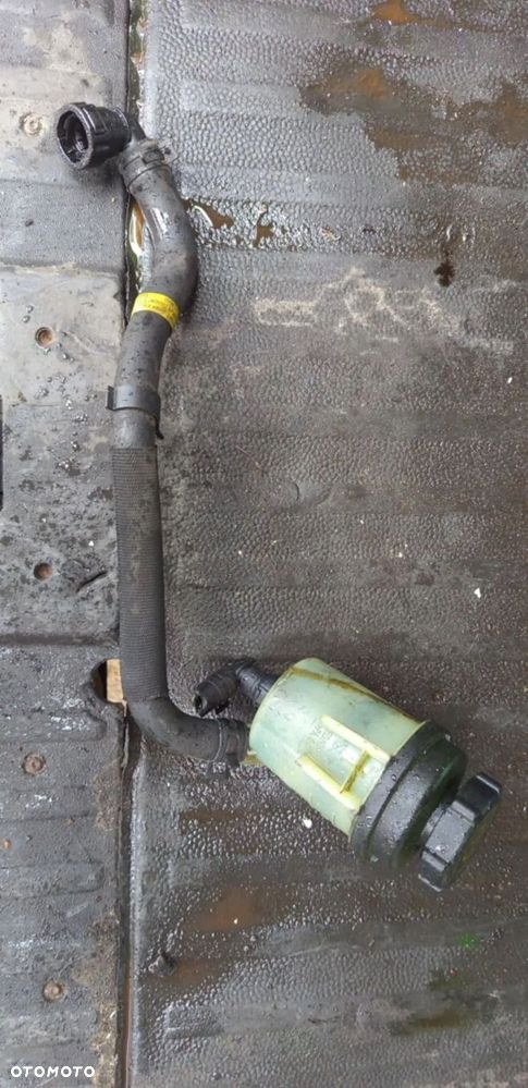 zbiorniczek płynu do wspomagania ford mondeo mk4 2.0tdci - 1