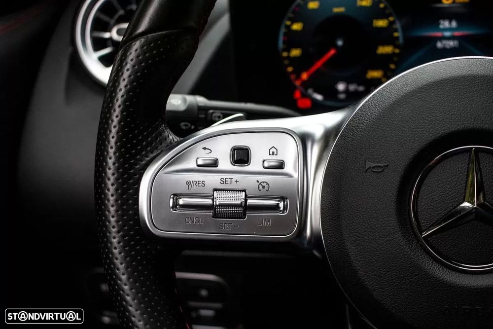 Mercedes-Benz GLA 250 e AMG Line - 14