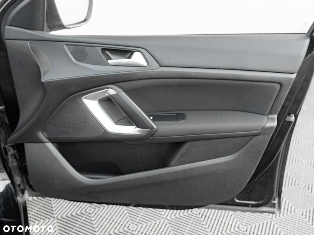 Peugeot 308 1.6 BlueHDi Allure S&S - 27