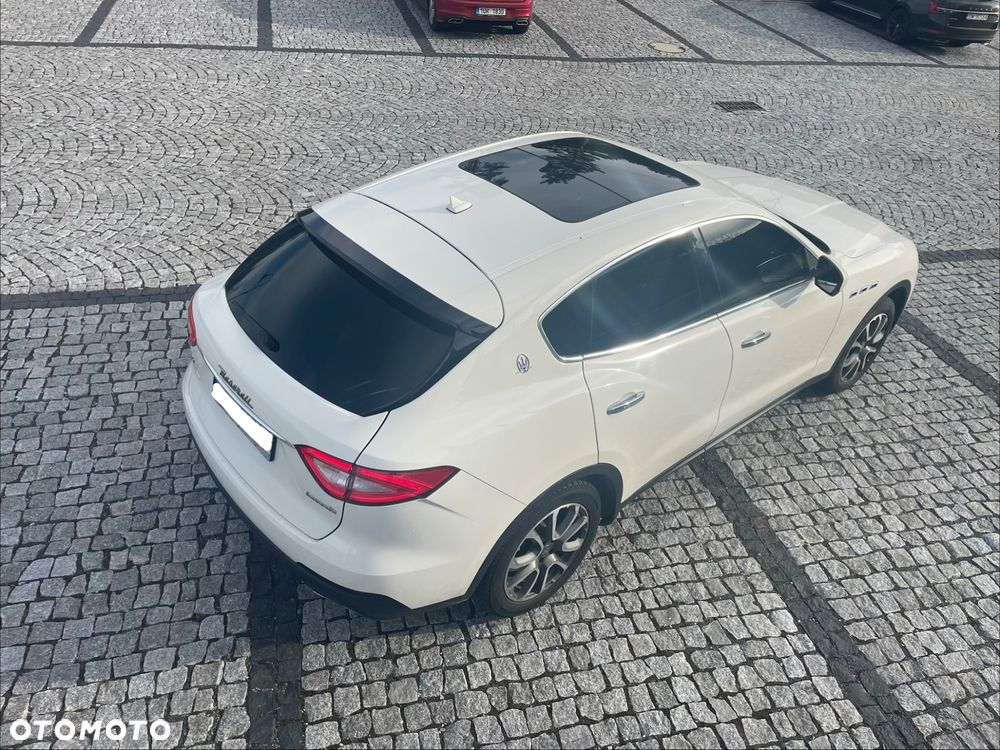 Maserati Levante Q4 - 8
