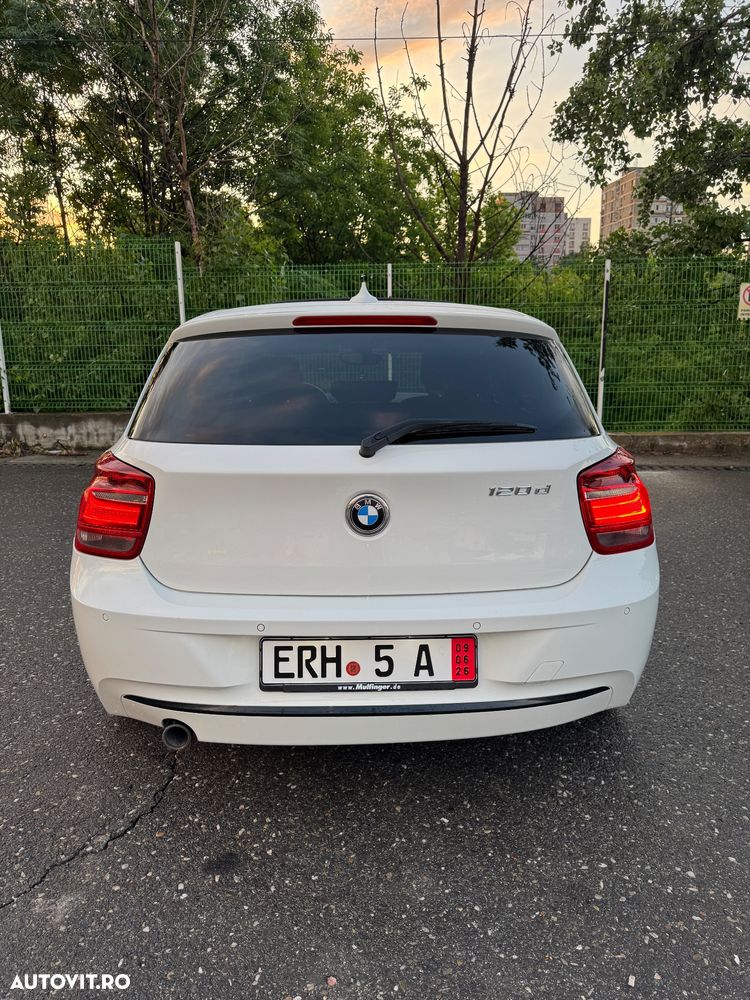 BMW Seria 1 120d Sport Line - 13