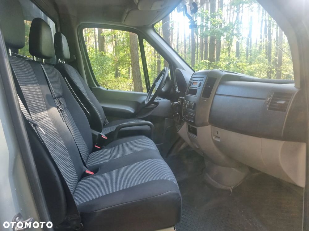Mercedes-Benz Sprinter - 21