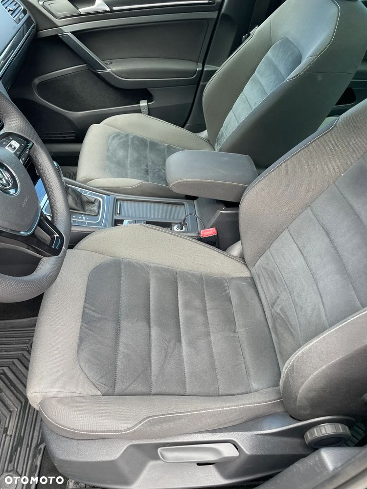 Volkswagen Golf 1.2 TSI Highline DSG - 11