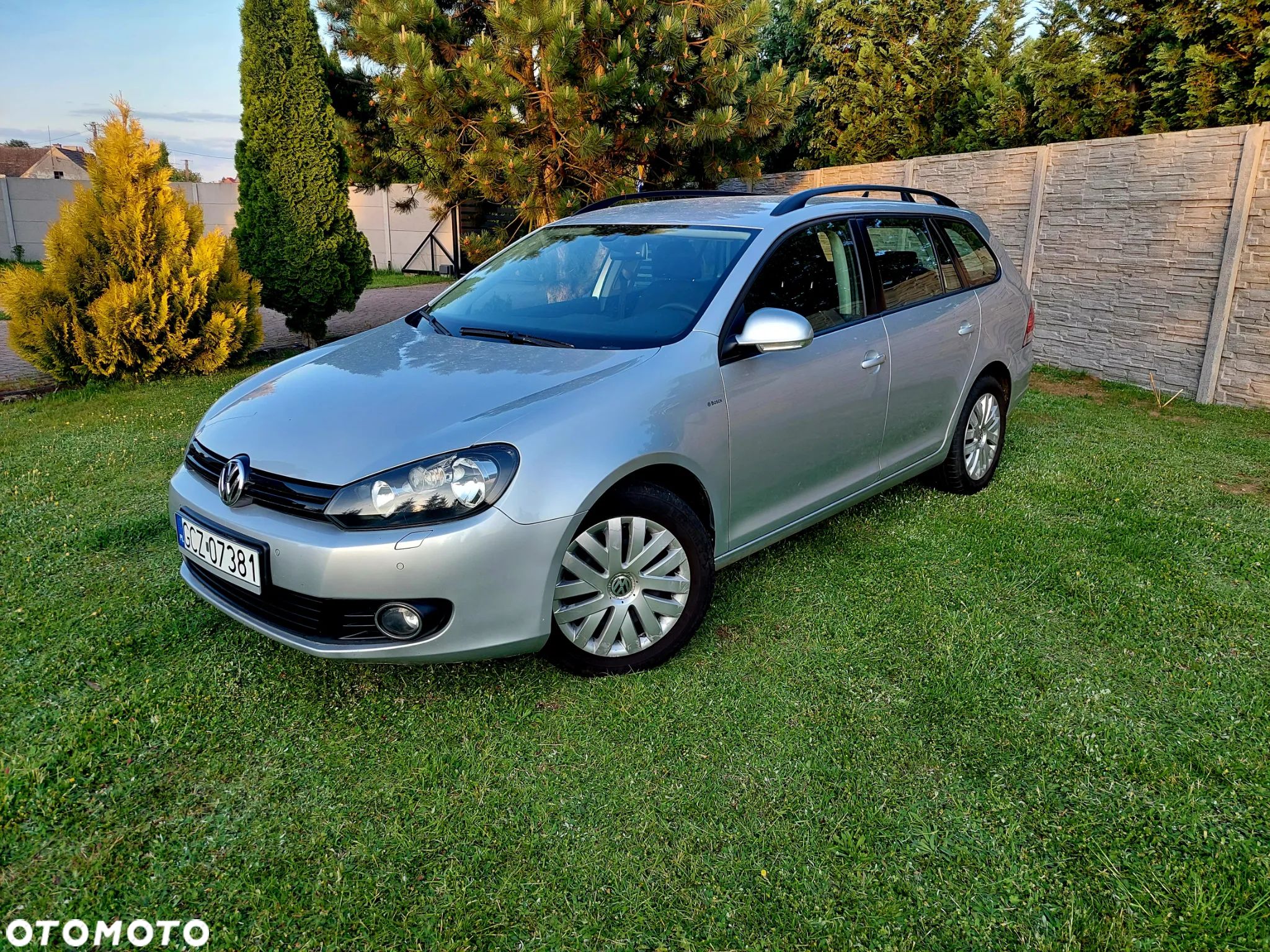 Volkswagen Golf 1.6 TDI DPF BlueMotion Technology Comfortline - 1