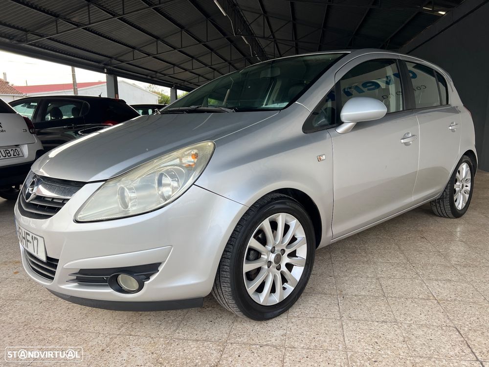 Opel Corsa 1.2 Cosmo 111 - 2