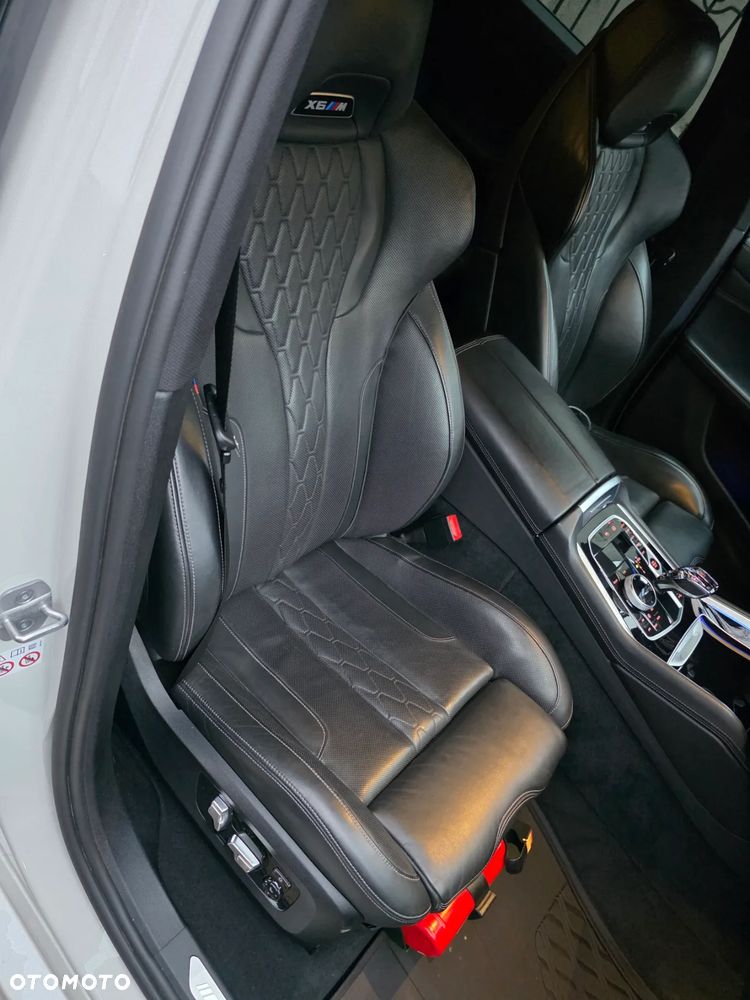 BMW X6 xDrive40d - 11