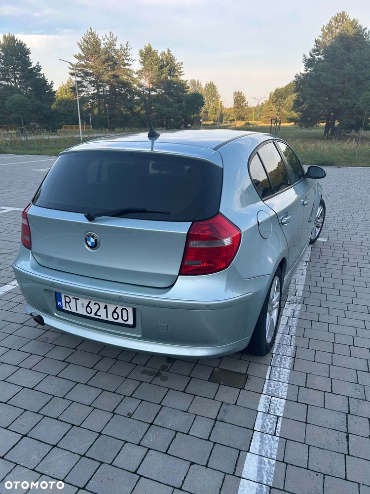 BMW Seria 1 116i - 4