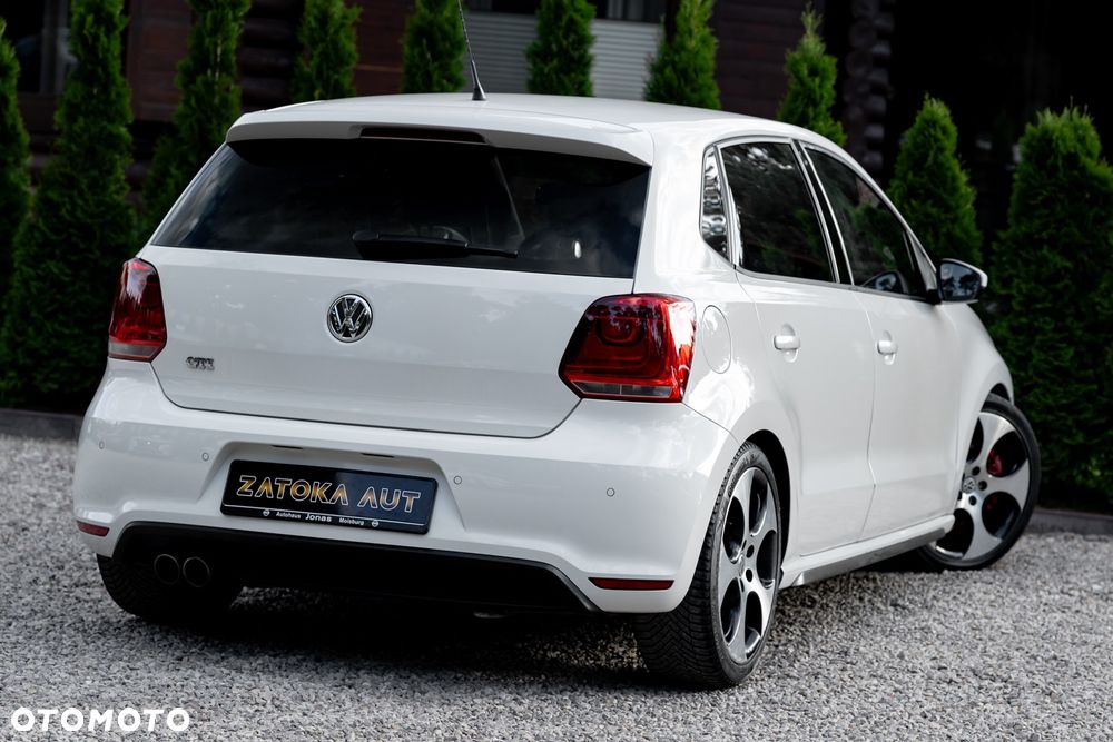 Volkswagen Polo - 13
