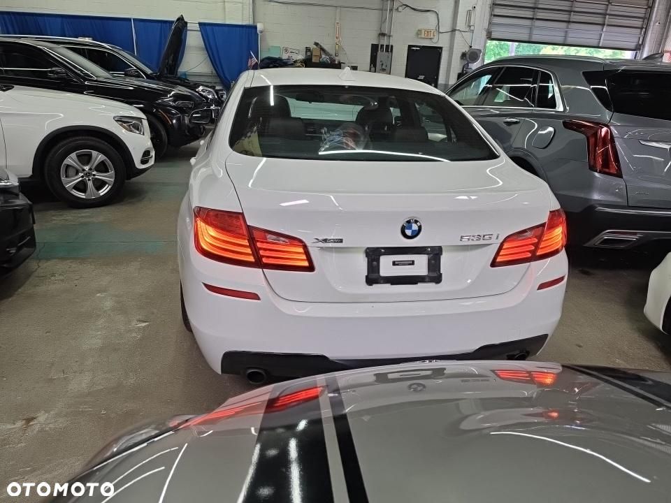 BMW Seria 5 535i xDrive - 6