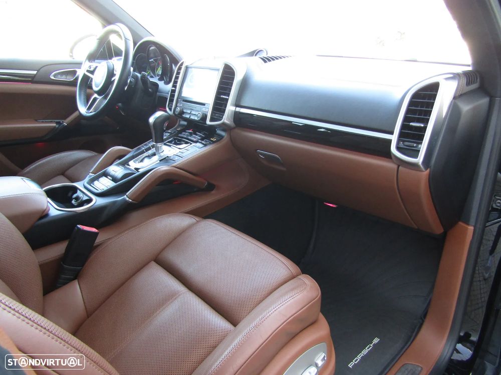 Porsche Cayenne S E-Hybrid - 27