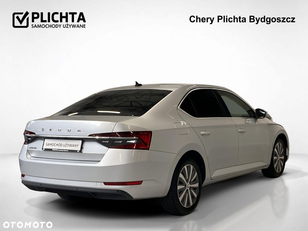 Skoda Superb 2.0 TDI SCR Style DSG - 6