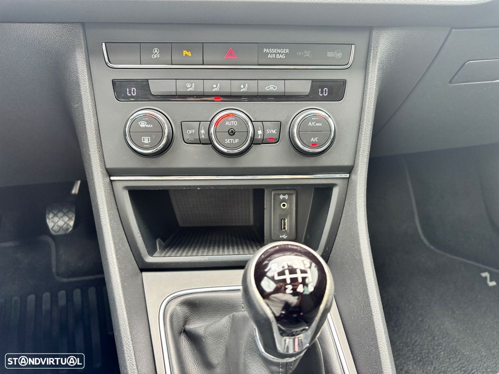 SEAT Leon 1.6 TDI Style Ecomotive - 24