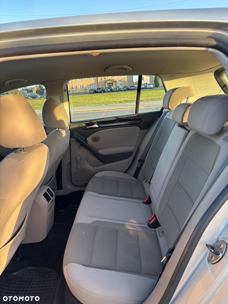 Volkswagen Golf 1.6 TDI Comfortline - 12