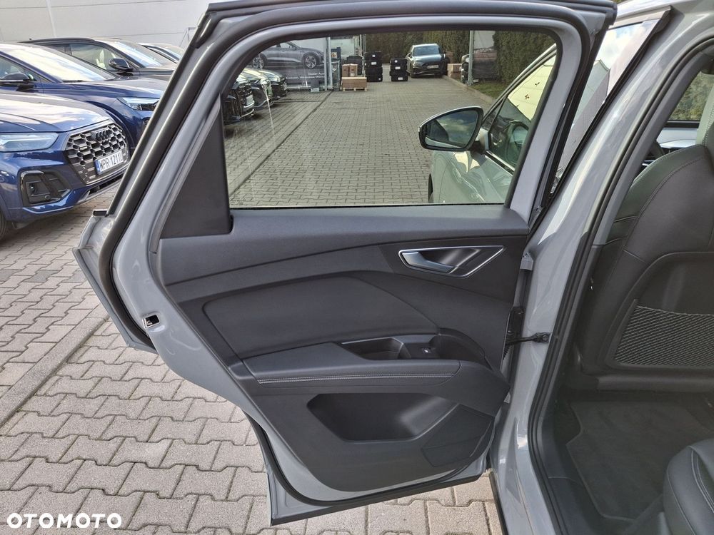 Audi Q4 Sportback e-tron - 11