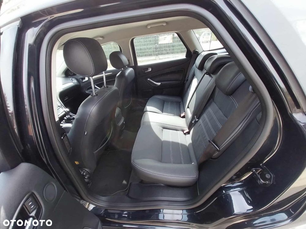 Ford Mondeo 2.0 TDCi Titanium - 30