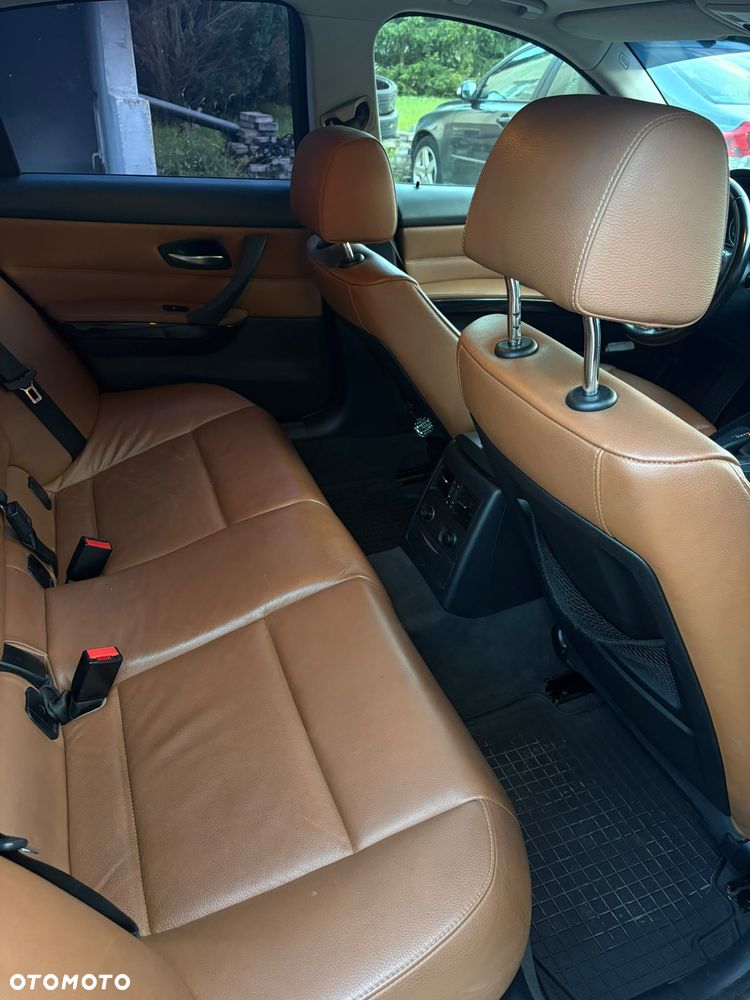 BMW Seria 3 320d DPF - 8