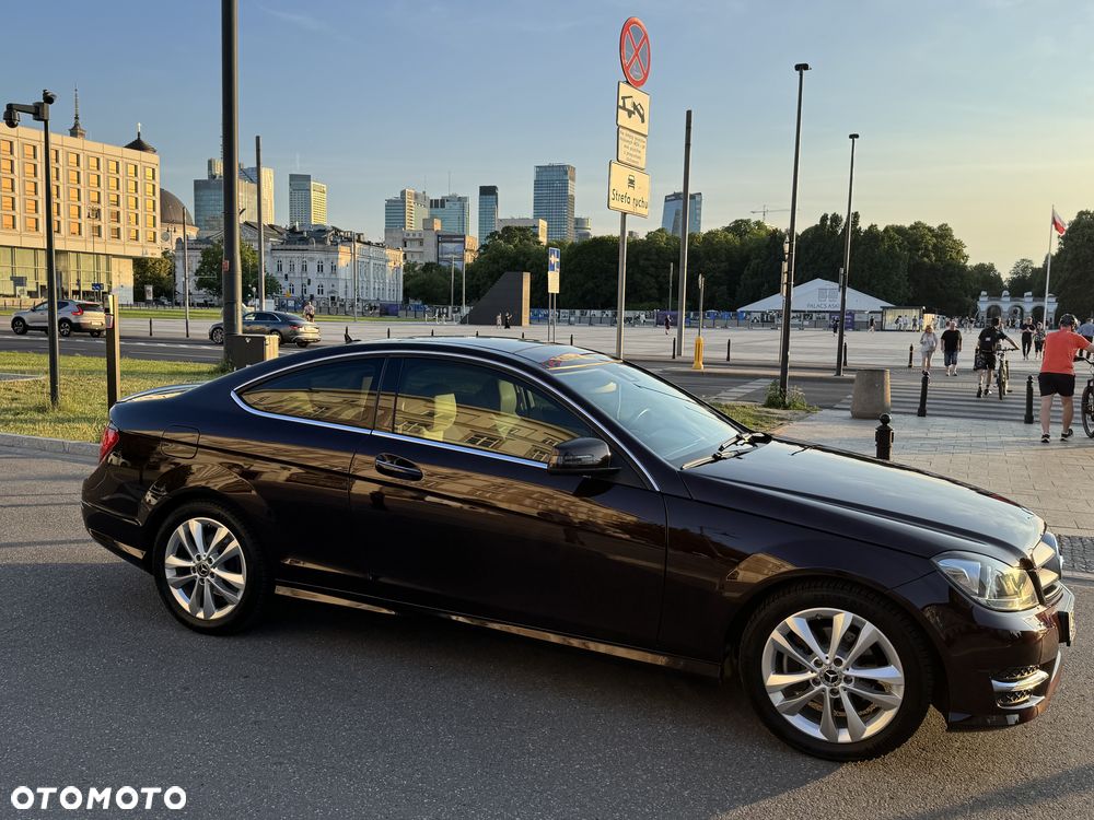 Mercedes-Benz Klasa C 250 CGI BlueEff - 3