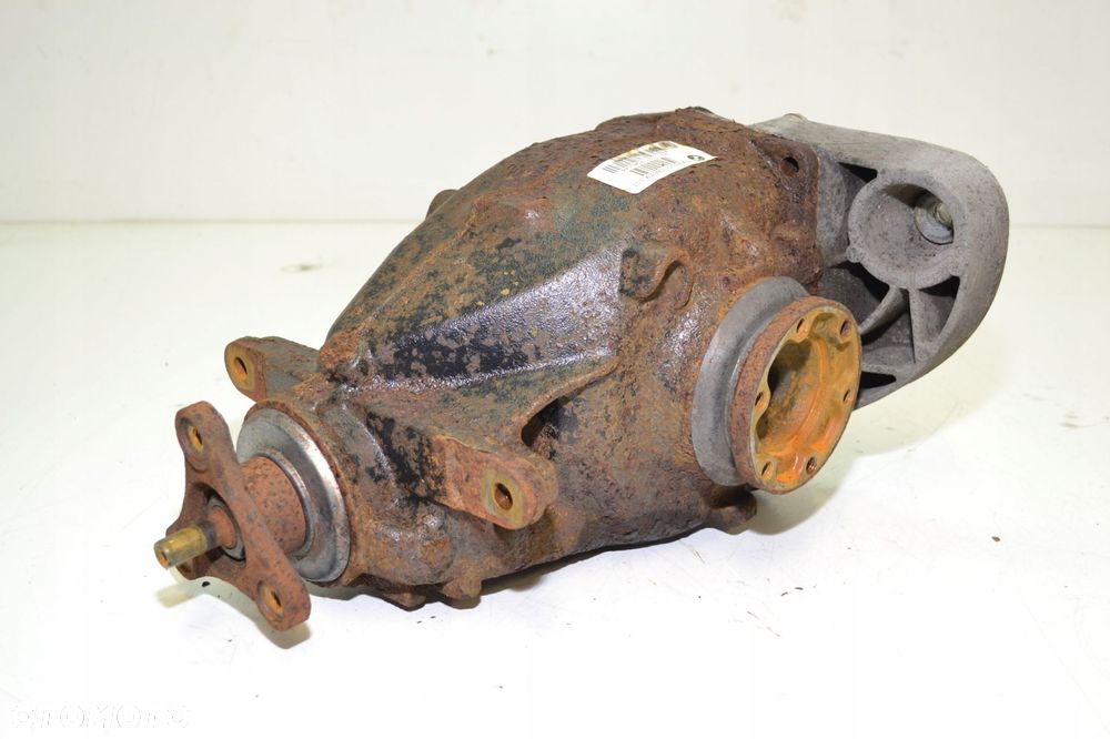 BMW E87 116D MOST TYLNY DYFER DYFERENCJAŁ 7598855 - 2