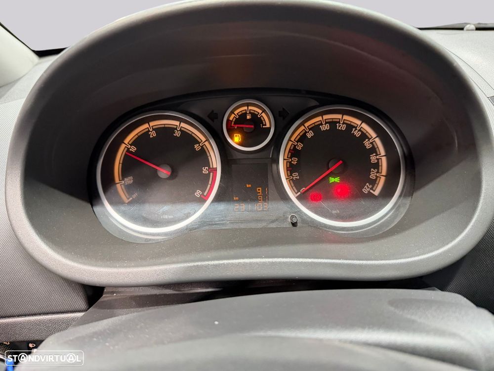 Opel Corsa - 22