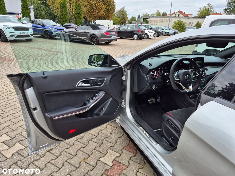 Mercedes-Benz CLA AMG 45 4-Matic - 10