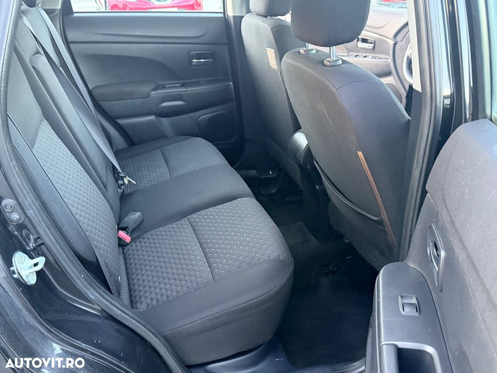 Mitsubishi ASX 1.8 DI-D 4WD Instyle - 16