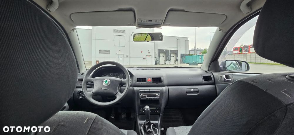Skoda Octavia 1.6 Active - 12