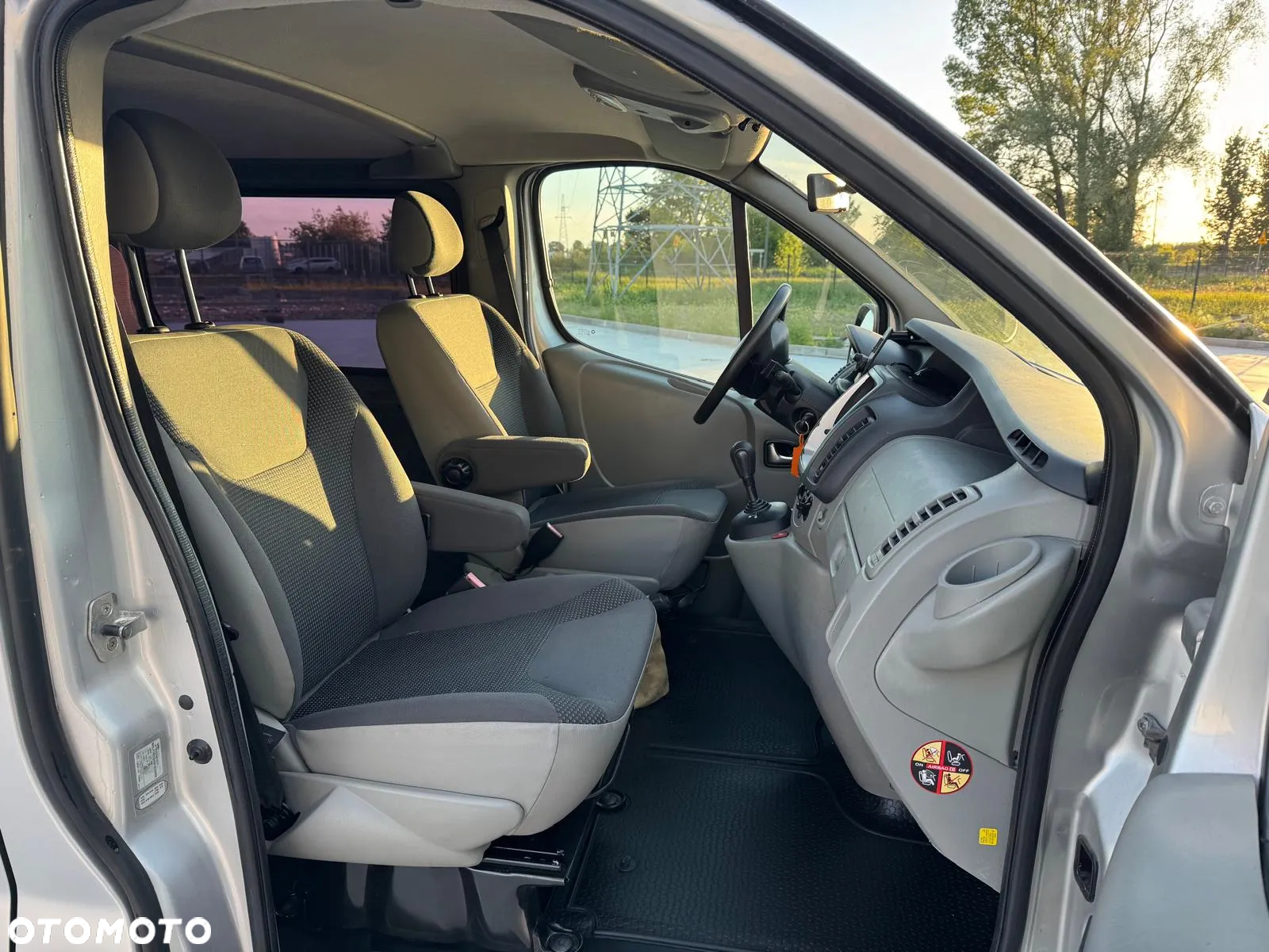 Opel Vivaro 2.0 CDTI L2H1 Easytronic - 10