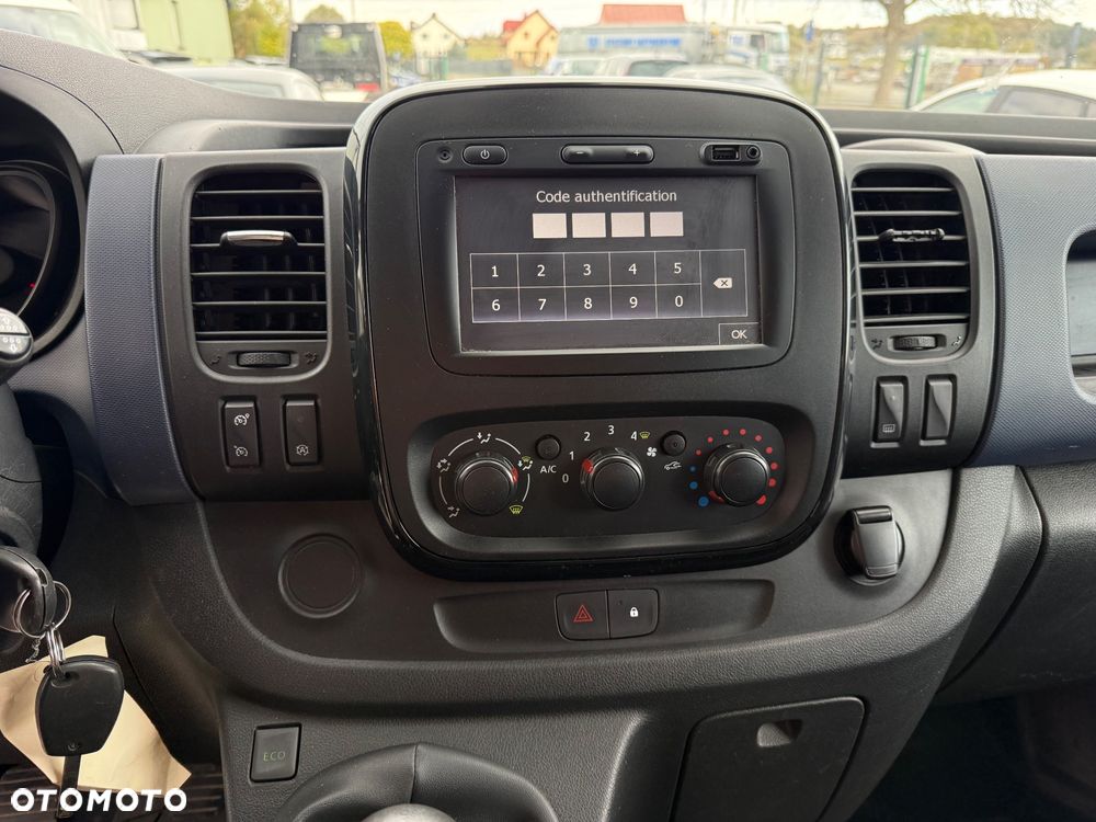 Opel Vivaro - 12