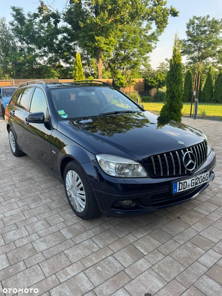 Mercedes-Benz Klasa C 220 CDI DPF Automatik BlueEFFICIENCY Avantgarde - 2