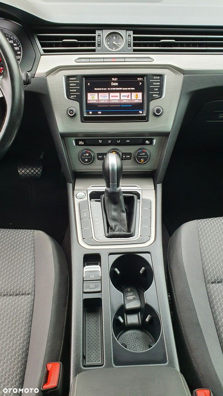 Volkswagen Passat Variant 2.0 TDI DSG (BlueMotion Technology) Trendline - 21