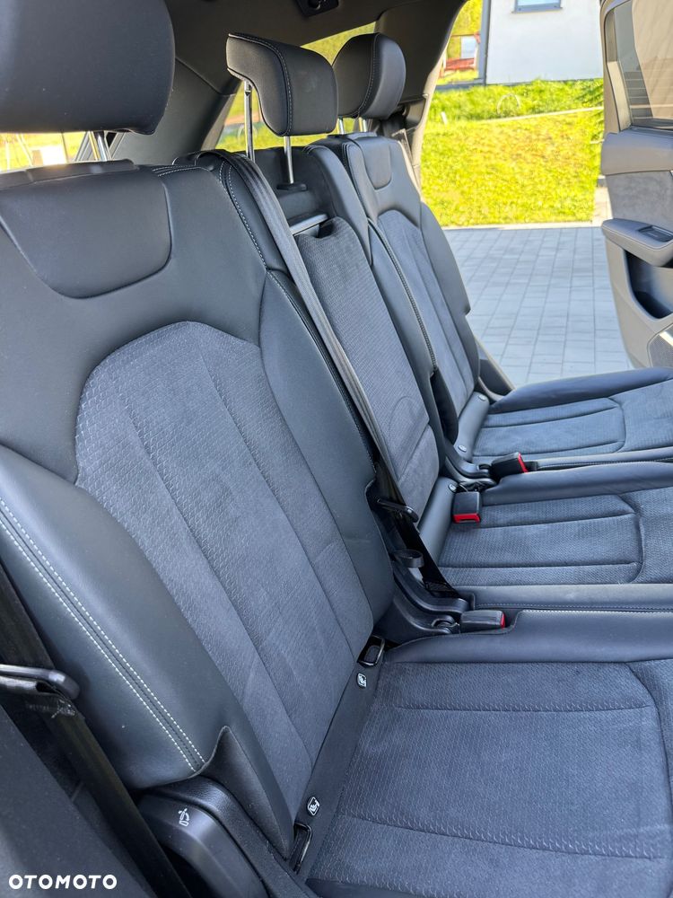 Audi Q7 55 TFSI e Quattro Tiptronic - 17