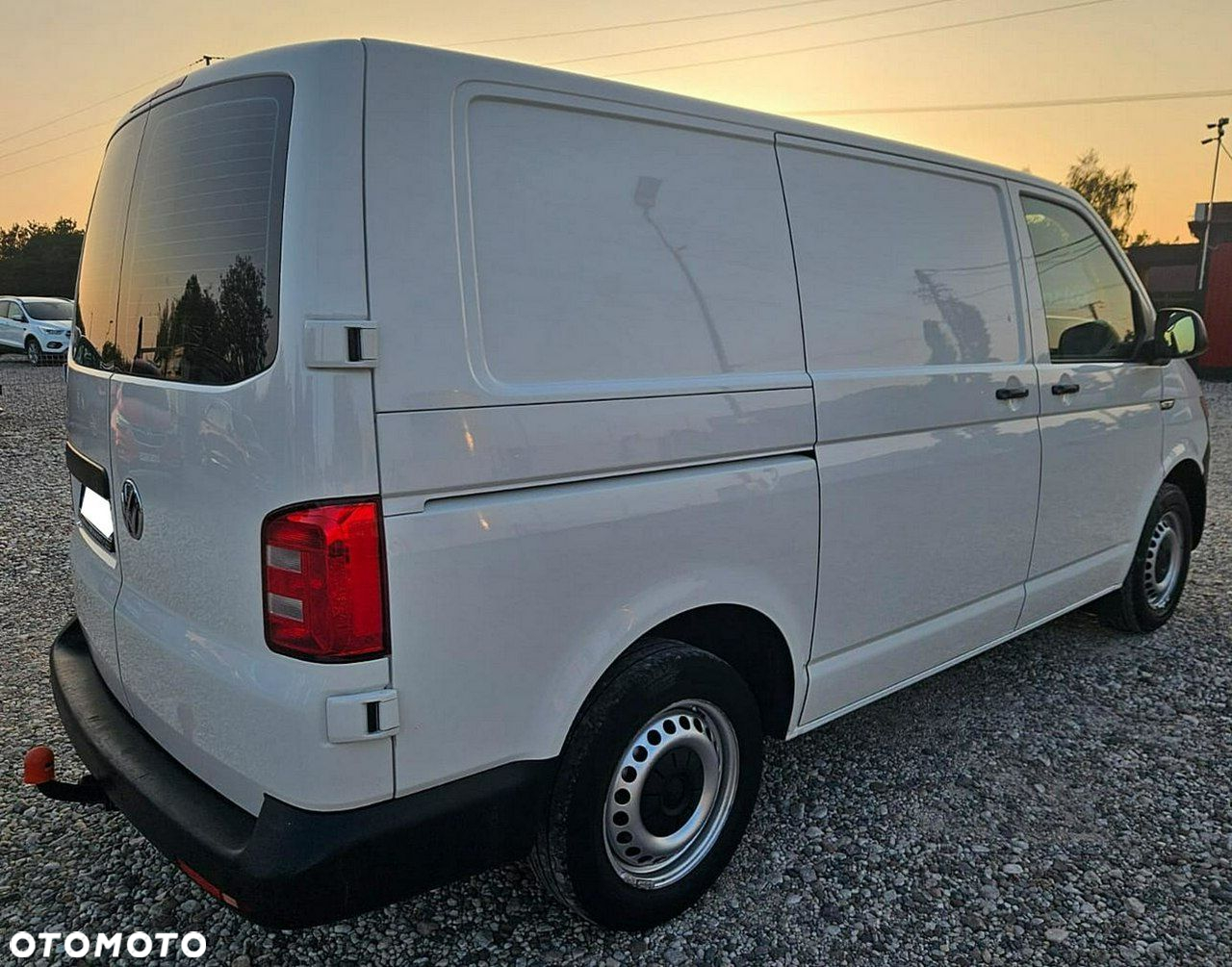 Volkswagen Transporter - 4