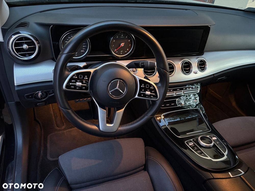 Mercedes-Benz Klasa E - 4