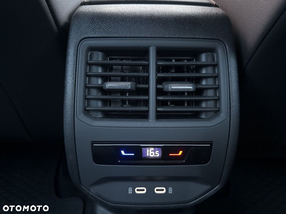 Cupra Formentor 1.5 TSI DSG - 33