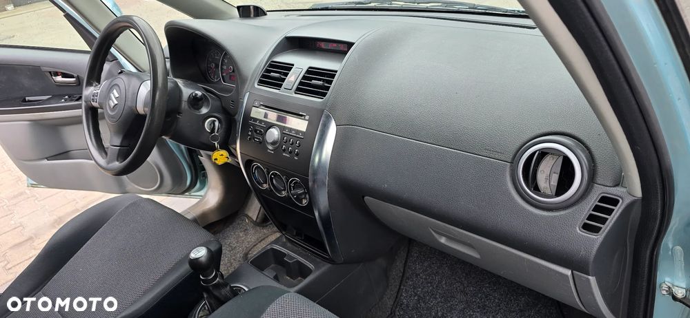 Suzuki SX4 1.6 VVT 4x2 Comfort Dance - 12