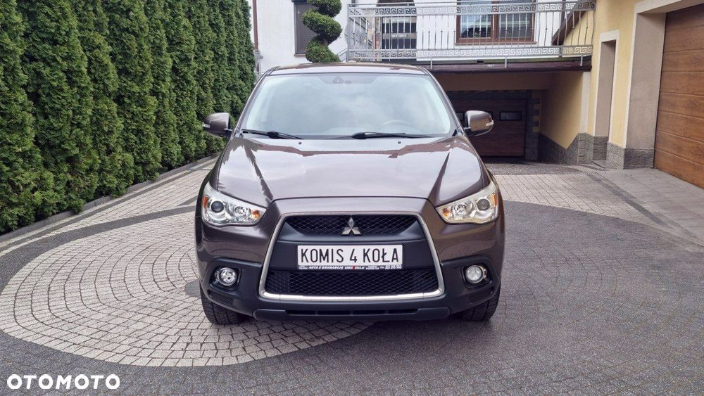 Mitsubishi ASX - 10
